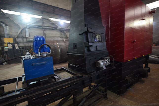 Питатель плунжерный котла 400 кВт на опилках